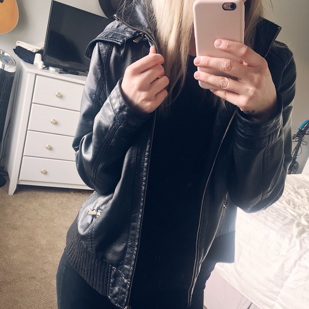 Urban Outfitters🖤Leather Jacket w/ gold zippers